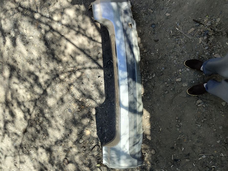 Продам бампер на МЛ 164 Мерседес