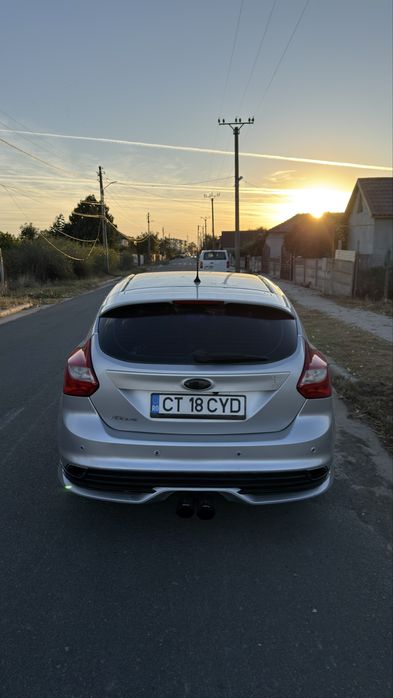 FORD Focus 2011 — imagine 2