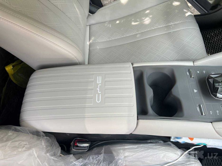 BYD Yuan Up — силиконовые накладки на крышку бара