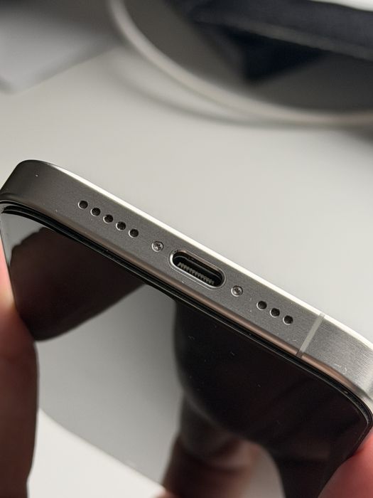 Iphone 15 pro 128 GB
