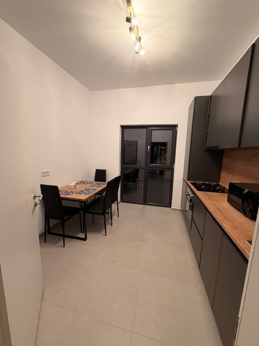 De inchiriat apartament 2 camere Sânpetru Roka Village