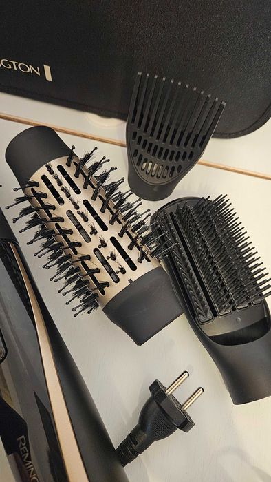 Четка за коса с горещ въздух