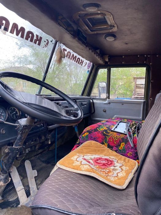 Продам ведущий камаз……………..