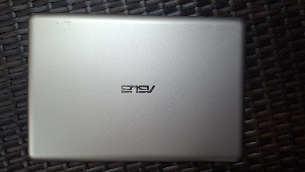 Asus e200h ноутбук