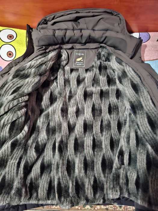 Продам зимнюю куртку