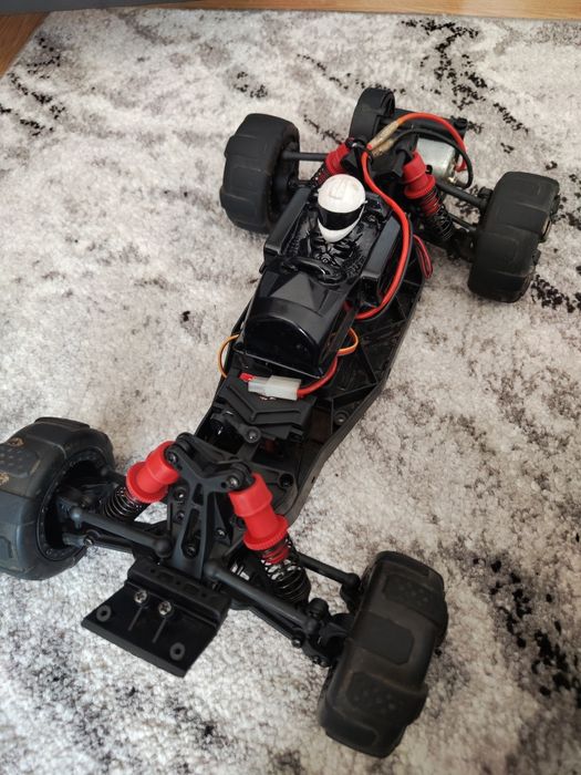 ! Curat masini RC ! Cititi descrierea!