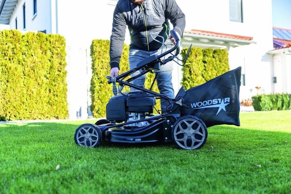 Mașină de tuns gazon woodstar 226cc 56cm autopropulsie pornire la buton