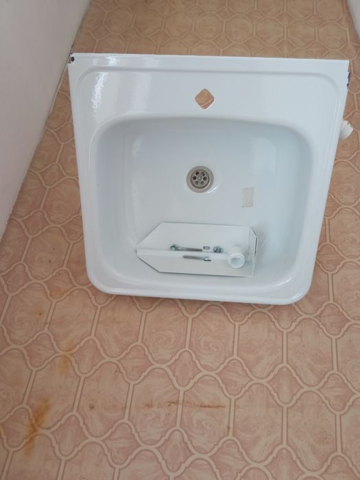 Продается Кухонная вытяжка