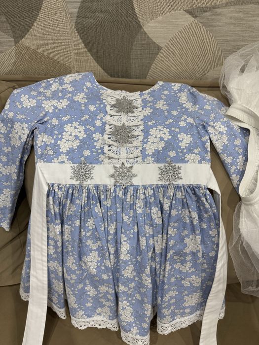 Продам Костюм снежинки
