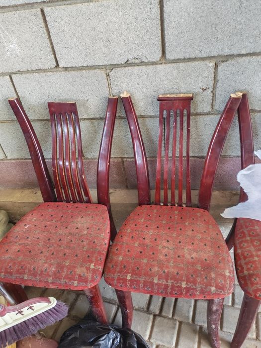 Стулья деревянные