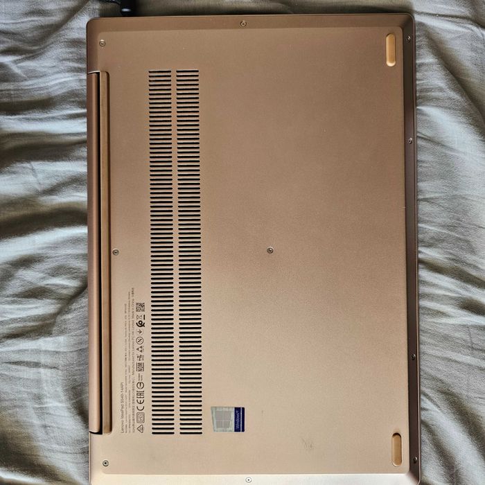 Laptop ultra slim Ryzen 7 | Stare impecabilă | Windows 11 oficial