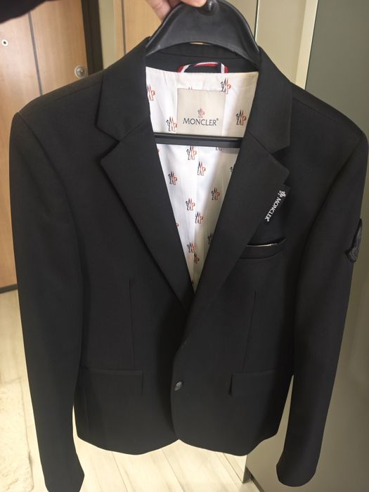Мъжко сако Moncler