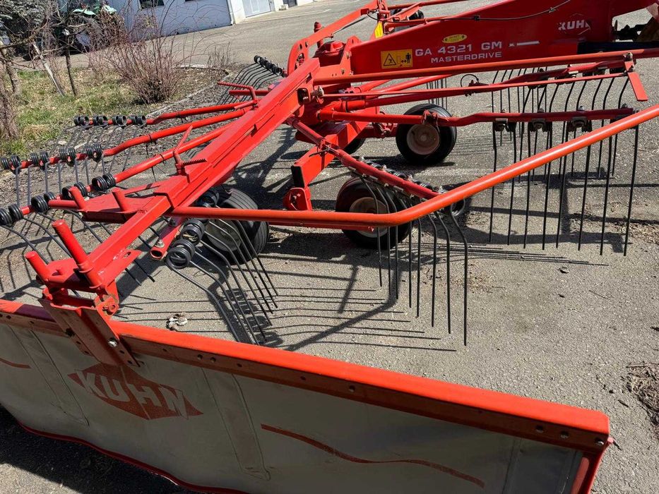 Grebla rotativa marca Khun GA 4321GM