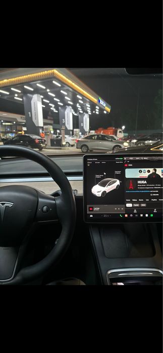 Model Y, Long Range, Американка