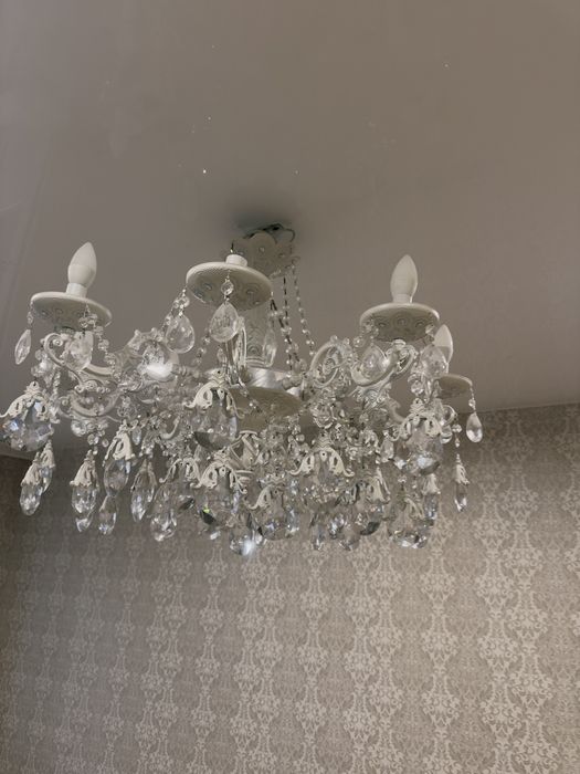 Продам люстры в хорошем состоянии