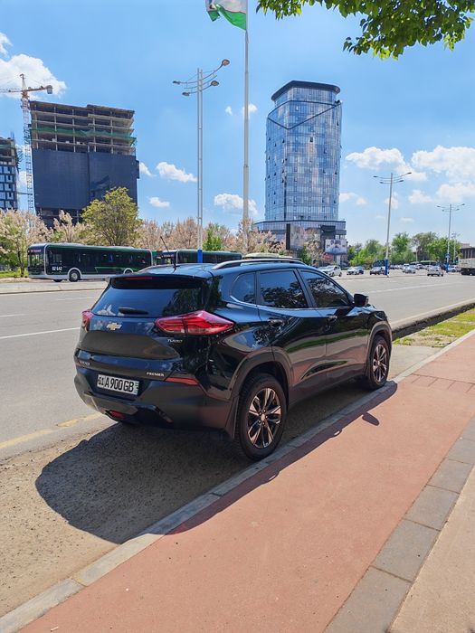 Tracker 2/2023 Premier Egadan!