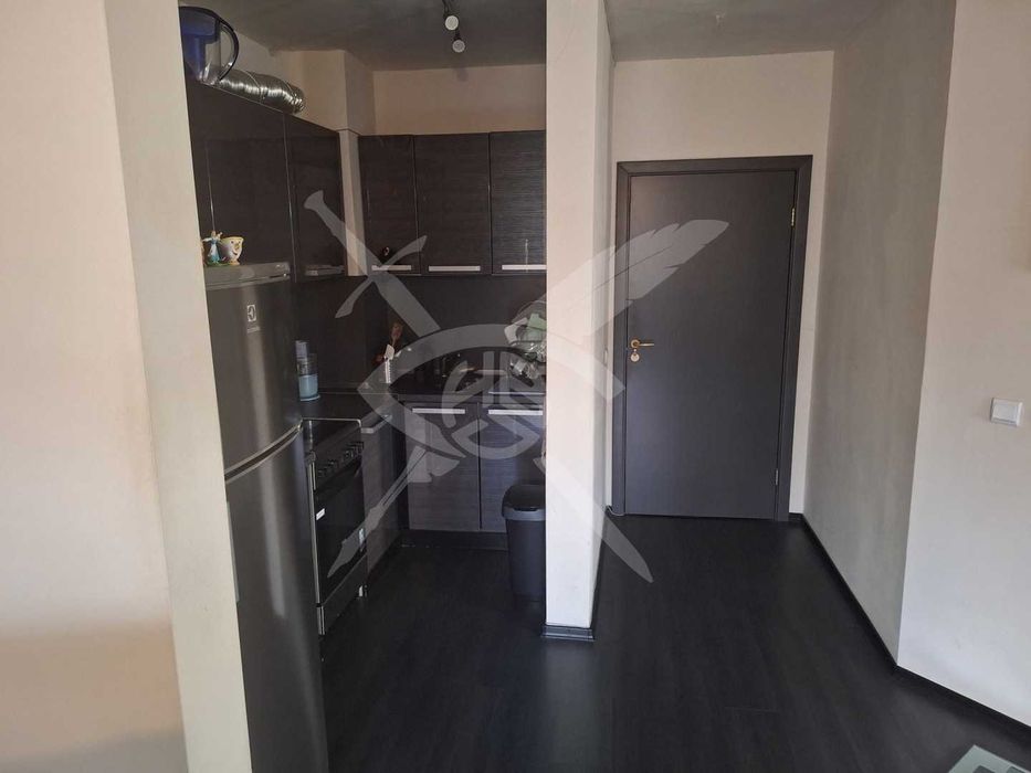 Дава се под наем Тристаен апартамент в София, Хладилника - 120 кв.м за 765 € - Снимка #6