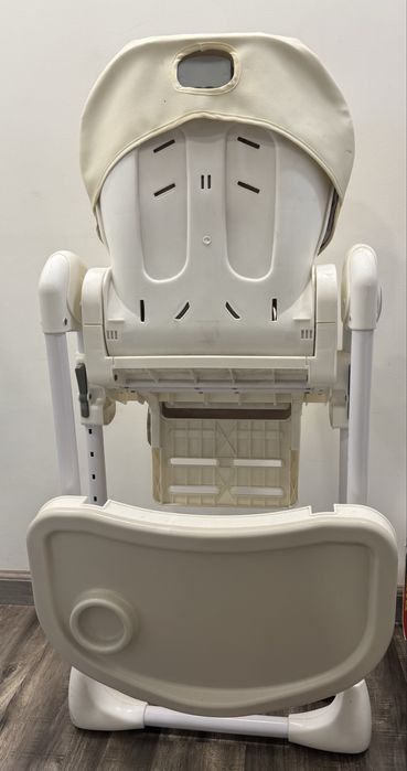 Детский стульчик и коляска
