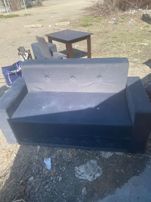 Мебель (диваны, столы, стулья)