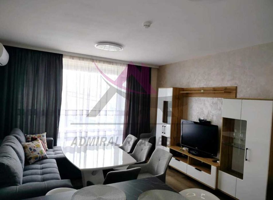 Дава се под наем Тристаен апартамент в Варна, Младост 1 - 100 кв.м за 800 € - Снимка #1