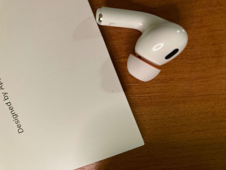 Apple AirPods Pro 2 lightning originale/lipsește casca dreapta