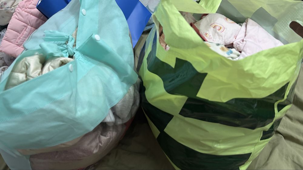 Два пакета вещей