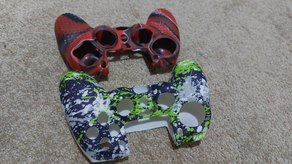 Калъфи за джойстик PS4