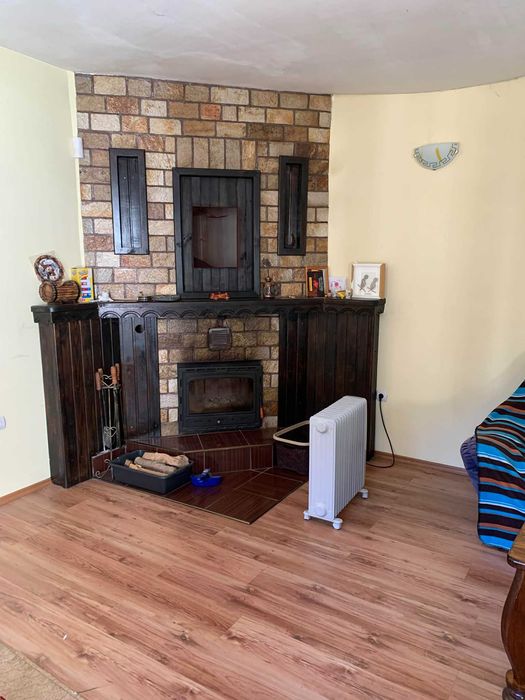 Къща със спокойна локажия и гледка към Рила, село Шипочане/реф№1000402