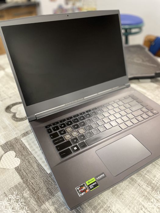 Лаптоп MSI  Thin A15 B7VE