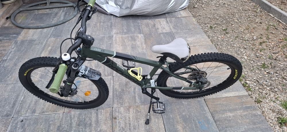 Bicicleta rockriderST 920 roti 24' frane hidraulice, furca aer