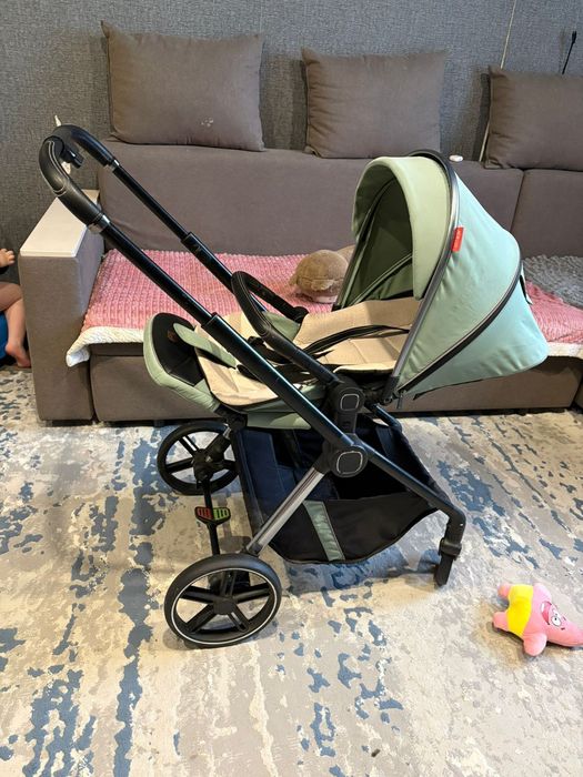 Продам коляску детскую