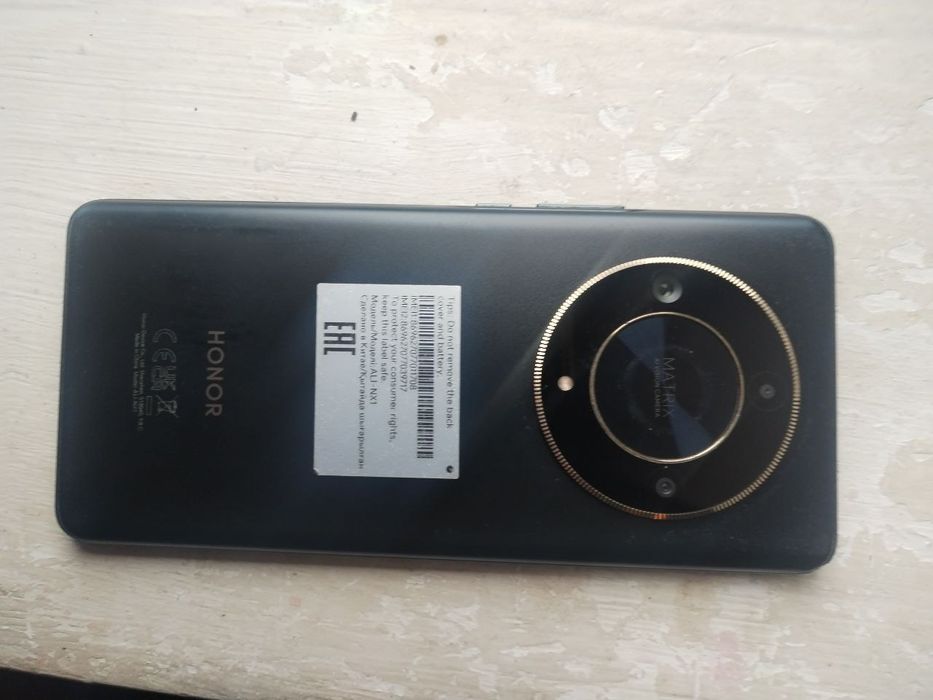 Honor x9b sastena ideal