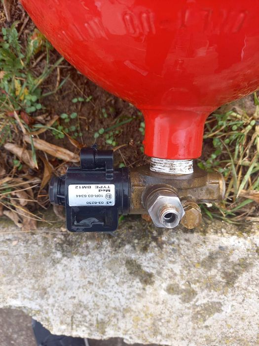 Метанови бутилки.