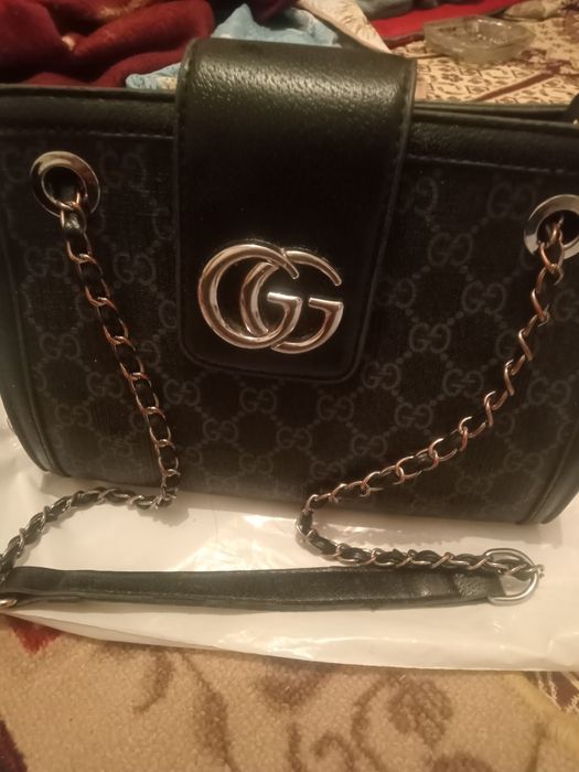 Әр түрлі фасонда сумкалар