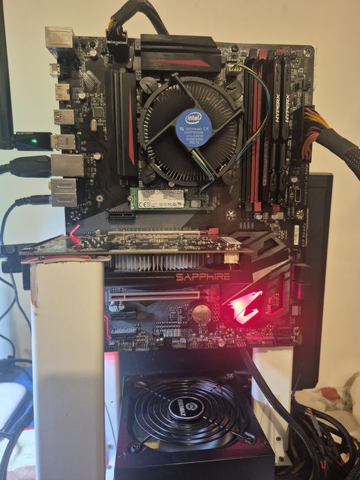Kit pc Aorus z370 plus i3 8100