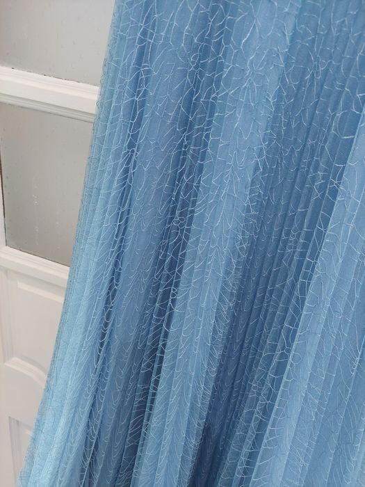 Дъпга рокля Мрр .Много нежна.