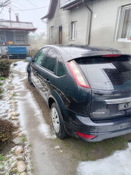Vand Ford focus 2 pentru dezmebrari