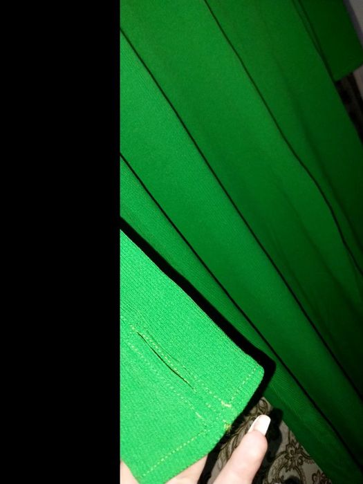 Продам платья новые