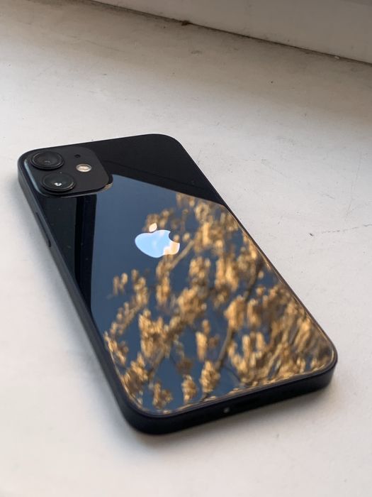 Iphone 12 mini 128/76в оригинале