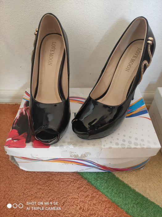 Обувь женская  б.у