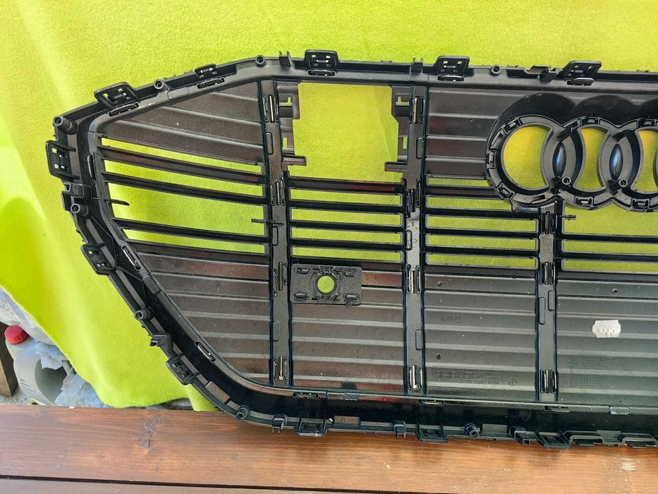 Решетка за Audi E-Tron / Ауди Е Трон Етрон