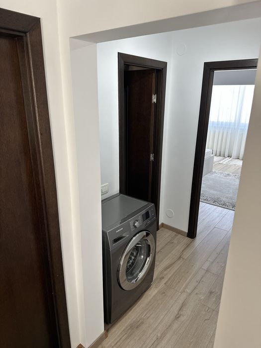 Apartament cu doua camere Scriitorilor.Structura mare.