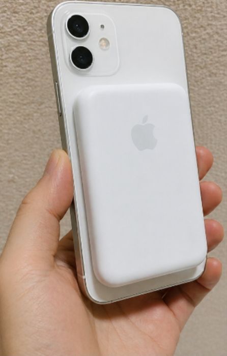 Магнитный аккумулятор MagSafe для iPhone