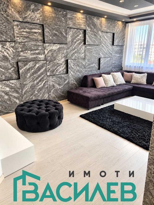 Дава се под наем Тристаен апартамент в София, Център - 154 кв.м за 950 € - Снимка #2