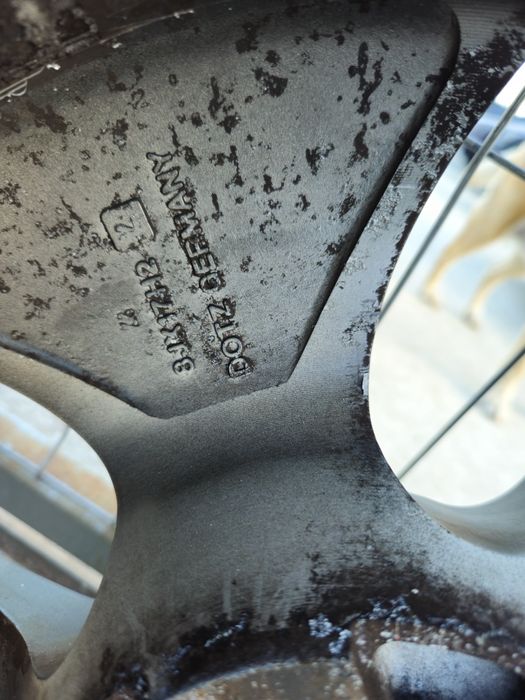 Джанти Dotz 17 цола , 5х100 , 8j ,et32 , 215/40/17 Vw Audi Toyota