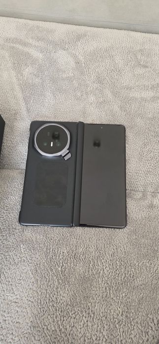 Honor Magic V5 на 1 месец