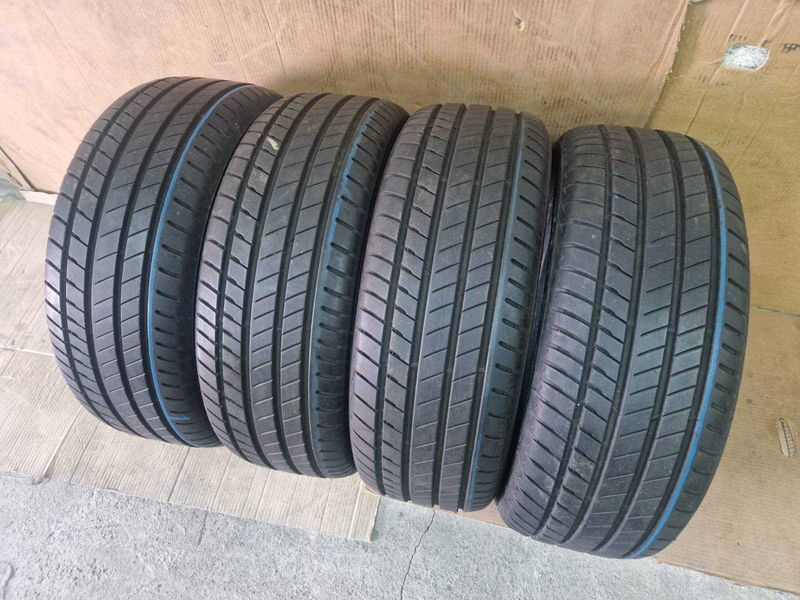 4 Bridgestone R19 245/50
летни гуми DOT4919