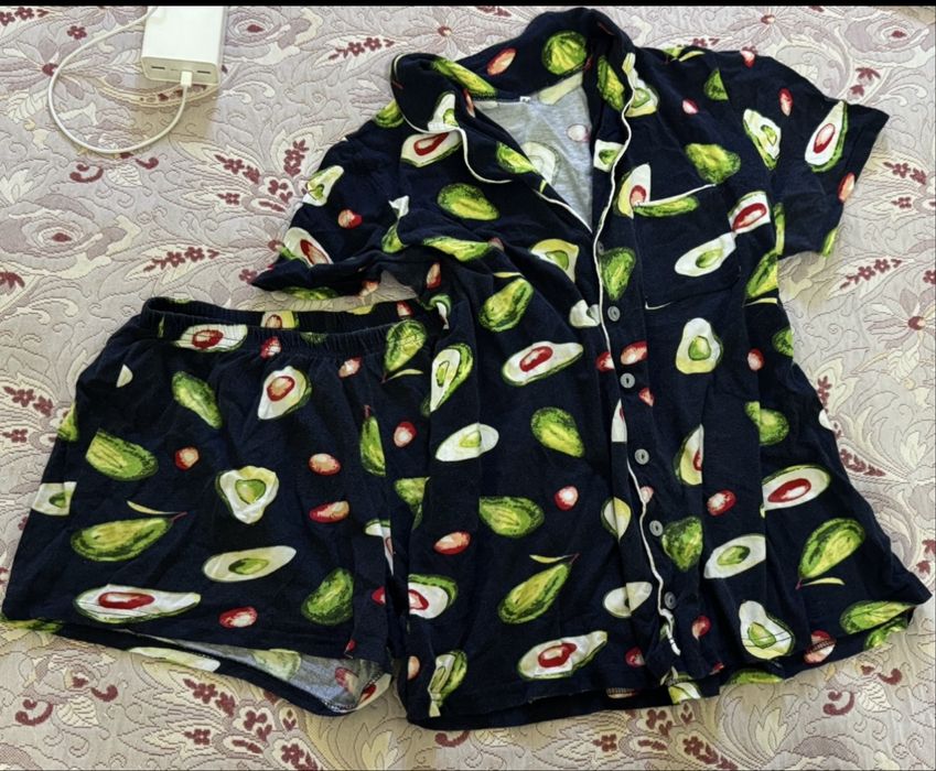 Разные цены Очень много вещей пишите ватцап