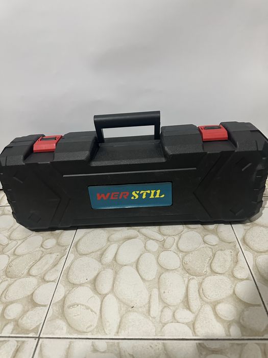 Резачка на батерии за дърва и клони