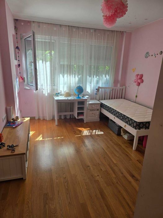 Продава се Тристаен апартамент в София, Гео Милев - 100 кв.м за 3798 €/кв.м - Снимка #2
